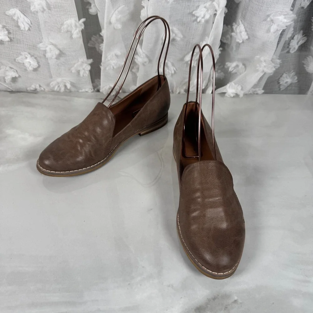 Indigo‎ Rd Brown Faux Leather Loafer Flats Slip On Neutral Classic Size 6M